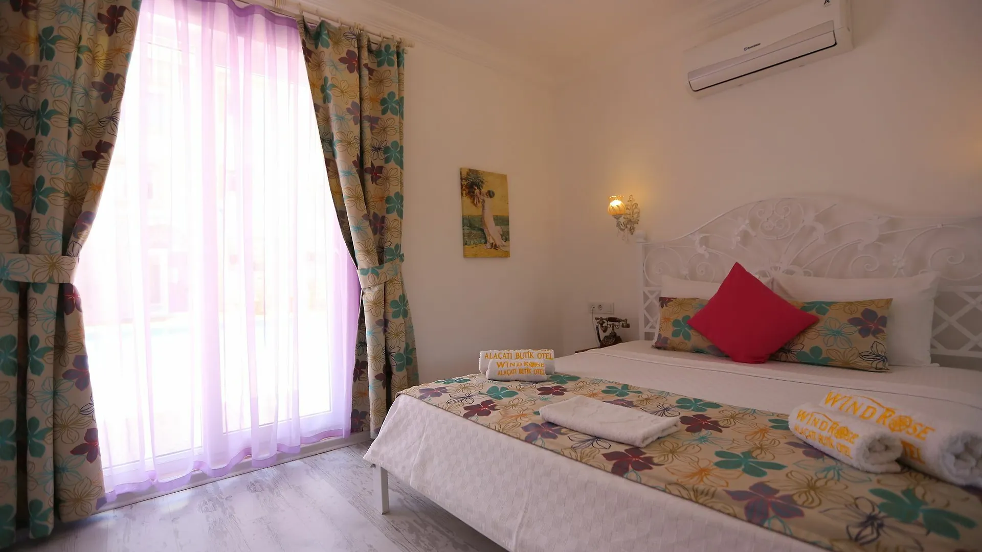 Ruezgar Guelue Butik Otel Alacati