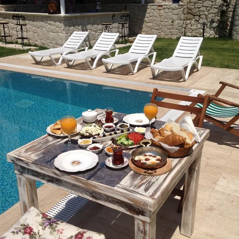 Ruezgar Guelue Butik Otel 2*, Alacati Turkey